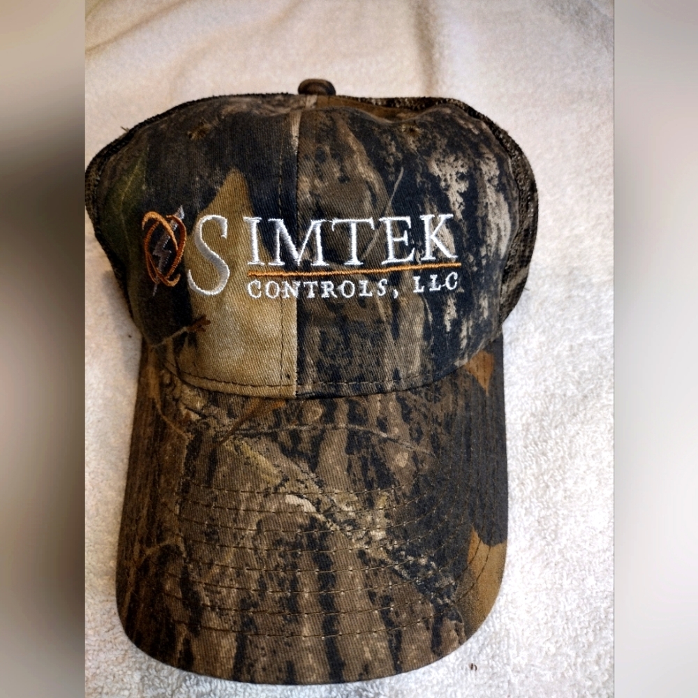 Camouflaged Simtek hat